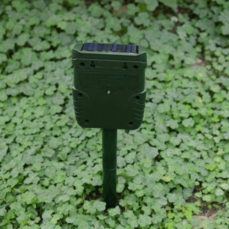 

Solar Repeller Electronic Ultrasonic Mouse Wild Animal Repeller Drive Infrared Light Flashing Pest Repellers