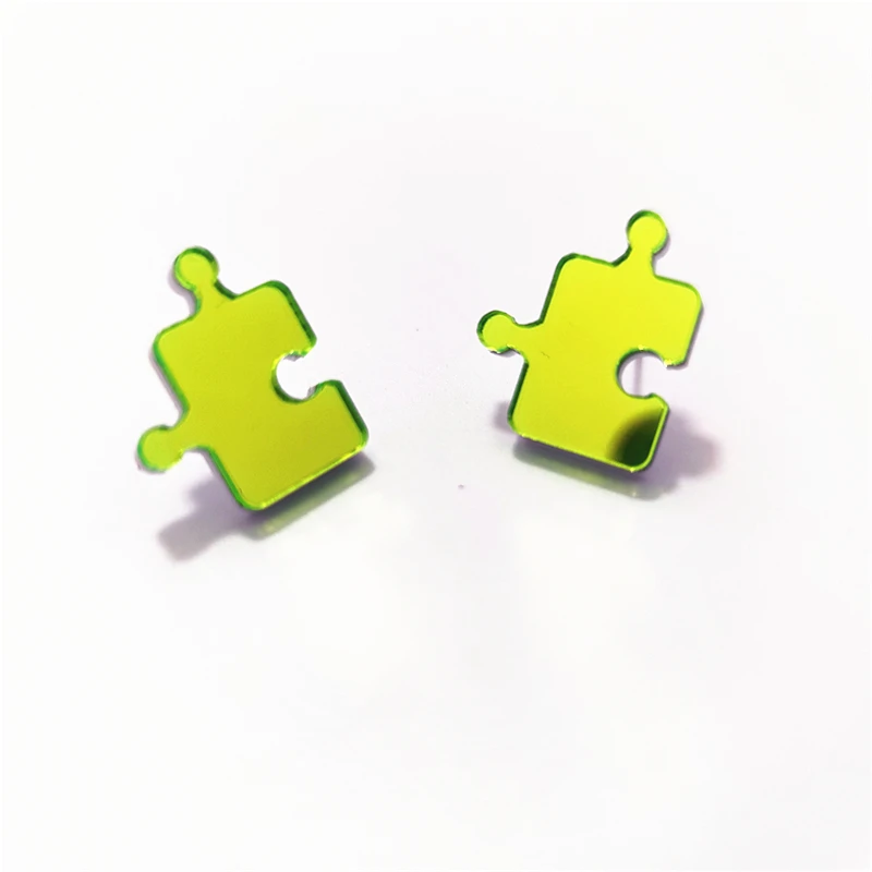 KUGUYS Spiegel-Acryl-Ohrringe mit kleinem Puzzle-Motiv für Damen, modisch, grün, klassischer Schmuck, Accessoires – Detail 5