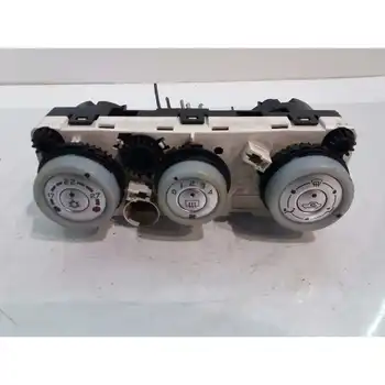 

7820A157 Command Heating/Air Conditioning Mitsubishi Colt Saloon 5 (z30a) 1.3 Atlantis