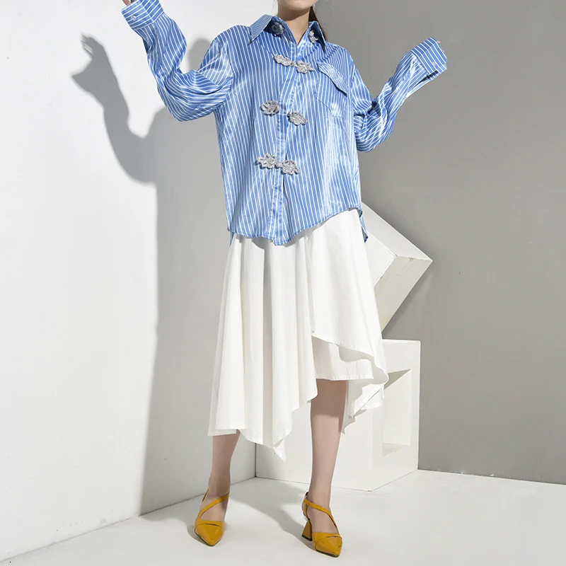 [EAM] женская синяя Асимметричная блузка в полоску, новая свободная рубашка с отворотом и длинным рукавом, модная весенняя Осенняя JT2030