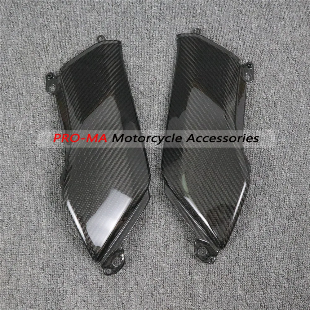 Motorcycle Fuel Tank Side Panel in Carbon Fiber For Kawasaki Z900 2017+ Twill Glossy Weave |