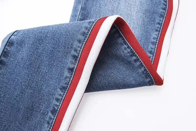 4357324487_618262143