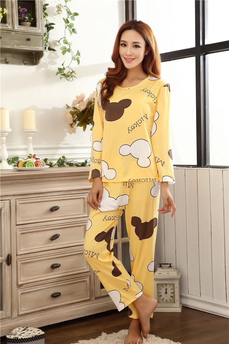 Множество в питоне. Py set. Функция сет в питоне. Пижама miss melina. Девушка в пижаме.