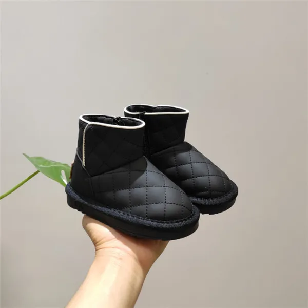 Genuine Leather Winter Children Snow Boots Waterproof Toddler Girls Shoes Grid Fashion Cotton Kids Boots Baby Shoes - Цвет: black