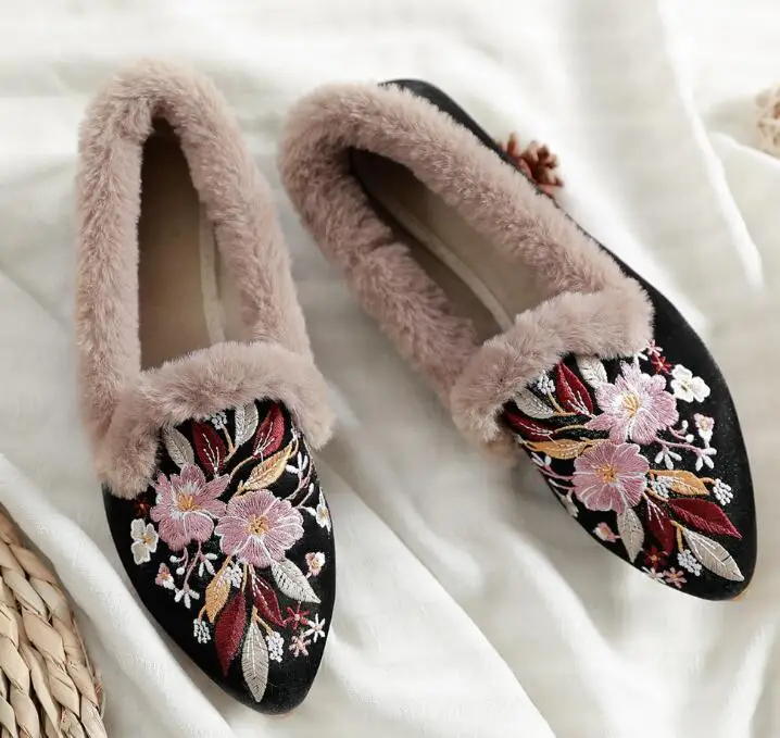 THEAGRANT/зимняя обувь с вышивкой; женская теплая меховая обувь; повседневная женская обувь на плоской подошве; лоферы в этническом стиле; Женская обувь в китайском стиле без застежки; WFS2015