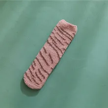 2 пары Женская мода кошка отпечаток когтя утолщение хлопок коралловый запасы коралловый бархат Главная спящие животные носки Чулочные изделия 12,20