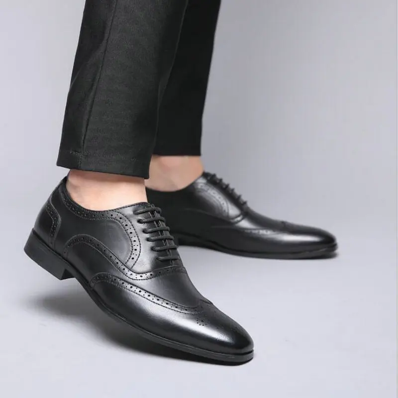 Men Formal Shoes fashion Oxford Shoes Men's retro business shoes Men Dress Large size