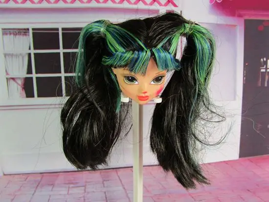 moxie-doll-head (27)