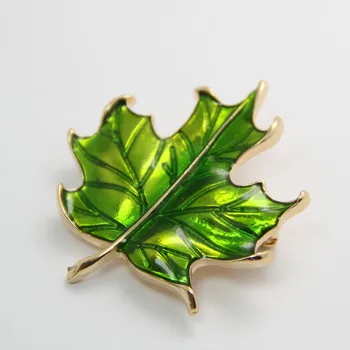 

2020 Brooch Enamel Pin Retro Transparent Drip Maple Leaf Contracted Clothes Broche Collar For Women and men Badge On Backpack
