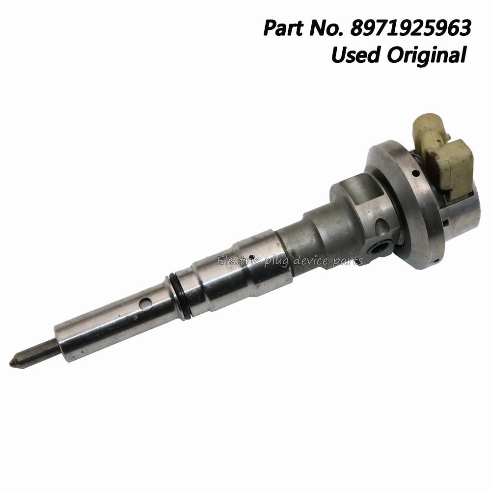 US $320.00 OE 8971925963 Common Rail Fuel Injector For Isuzu Trooper 4JX1 30L Engine 8982457530