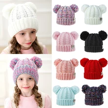 Модные детские зимние шапки для девочек с двойными помпонами; однотонные теплые удобные зимние вязаные шапки Skullies Beanies; шапка