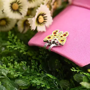 

Butterfly Shaped Golf Marker Golf Ball Mark With Golf Hat Clip Magnetic Outdoor Alloy Golf Marker Golf Ball Supplies Accessories