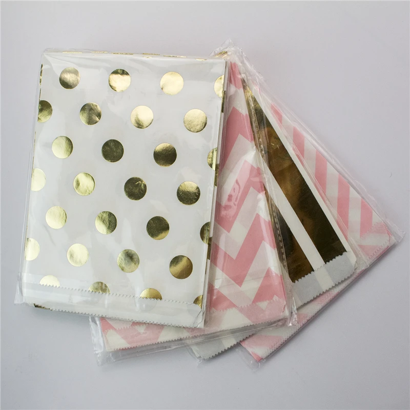 

200pcs Foil Gold Pink Paper Party Gift Bags Chevron Striped Dot Style Candy Bags for Birthday Wedding Event Party Decorations