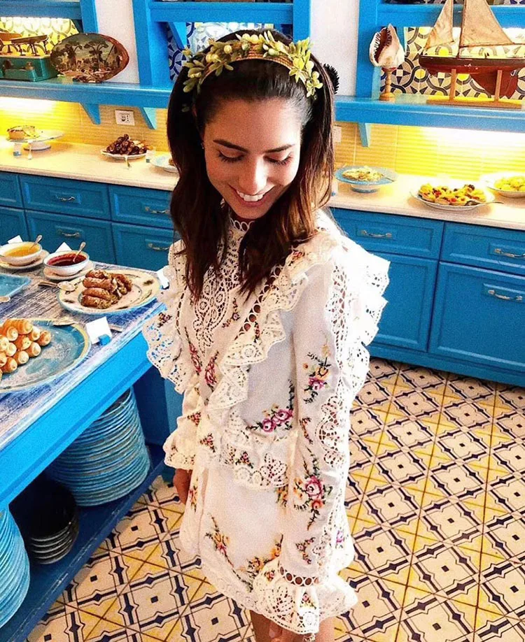 

Designer Autumn High End Hemp Flare Sleeve Hollow Out Flower Embroidery Elegant Blouse Shirt Tops Women's