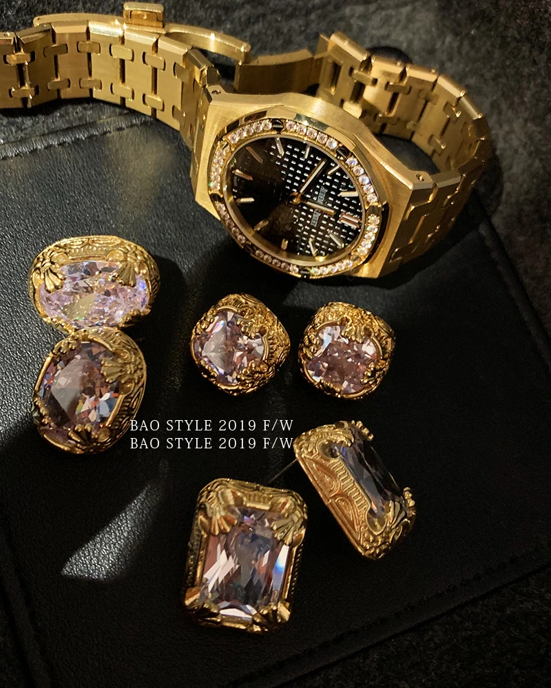 Супер рекомендуемый Расширенный чувство ретро мешок край крупный камень Винтажные серьги для ушей