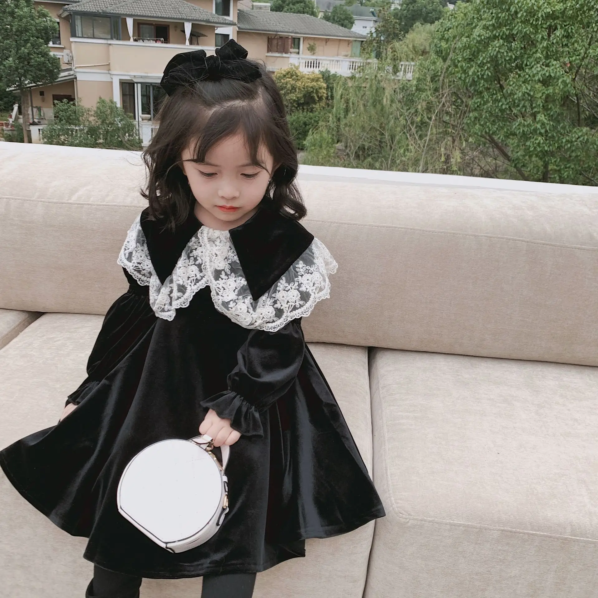 Winter Toddler Girls Dress Korean Princess Costume New Fashion Lace Turn Down Collar Plus Velvet Party Dress 1-7Yrs Kids Clothes