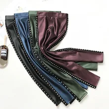 Осенне-зимние леггинсы из искусственной кожи женские новые Меховые бархатные леггинсы с заклепками для фитнеса с высокой талией черные тонкие леггинсы для женщин