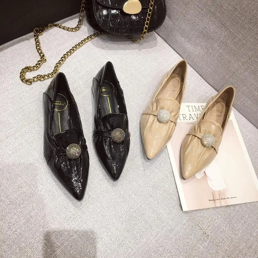 Women Flat Shoes 2020 New Patent Leather Pointed Toe Soft Flats Ballet Shoes Ladies Shiny Flats Shoes Women Mules Slippers