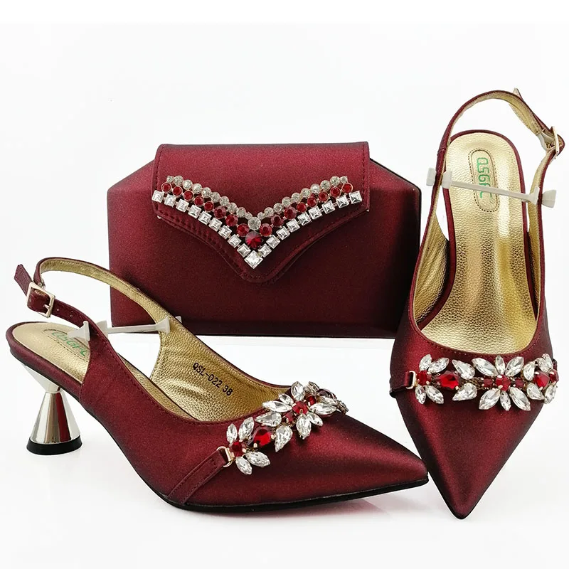 

Low heel elegant wine red sandal italian shoes clutches bag fashion new shoes and bag set fashion shoes and bag SB8471-2