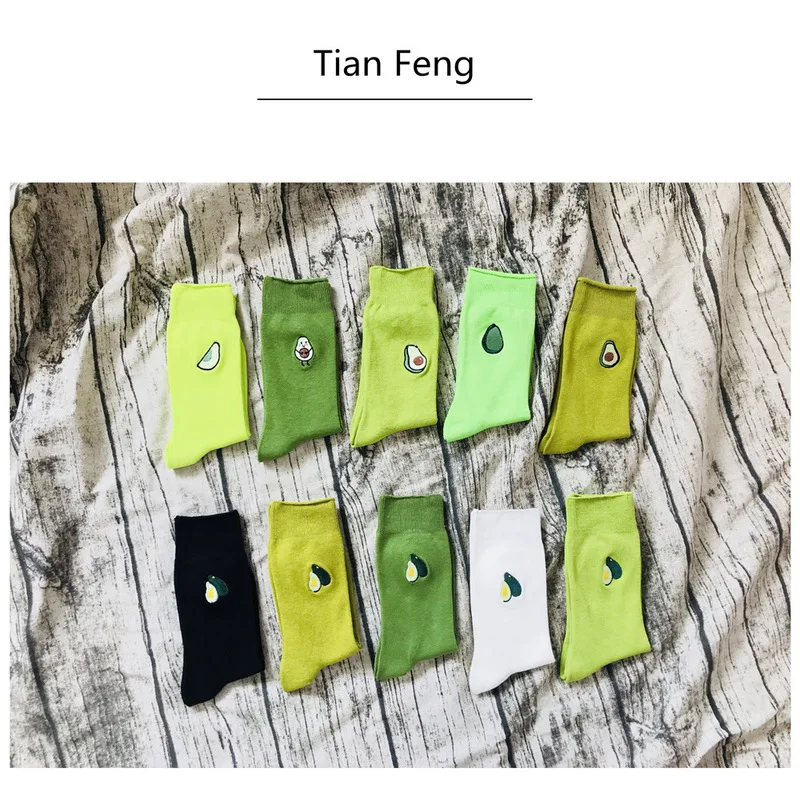 Гольфы Женские японские джокер мультфильм вышивка Авокадо Фрукты флуоресцентные зеленые носки женские хлопчатобумажные носки женские носки