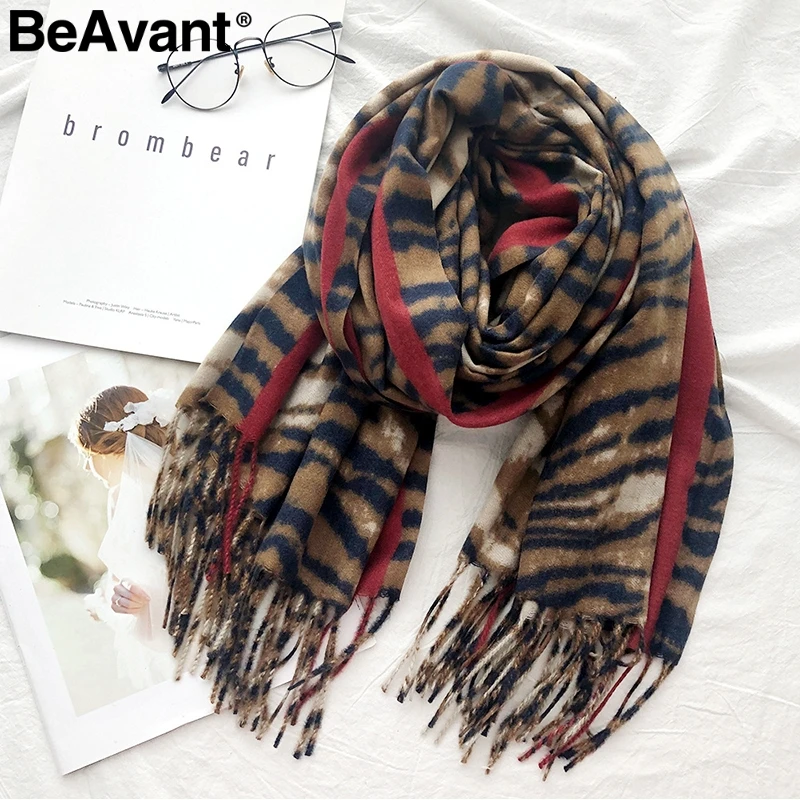 

BeAvant Autumn winter leopard print women scarf Chic tassel female shawls scarves Casual streetwear ladies thick warm scarf