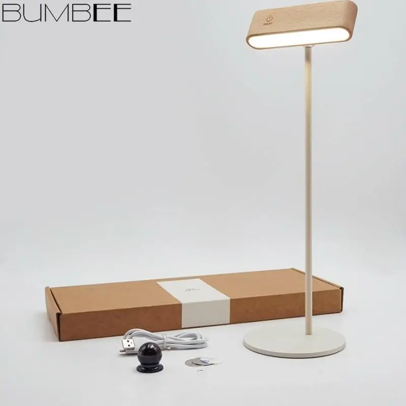 Деревянная прикроватная настольная лампа в скандинавском стиле простой