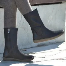 Новые модные ботинки до середины икры в стиле ретро на плоской подошве женские матовые ботинки из кожи пу под замшу Нескользящая однотонная зимняя теплая обувь для верховой езды
