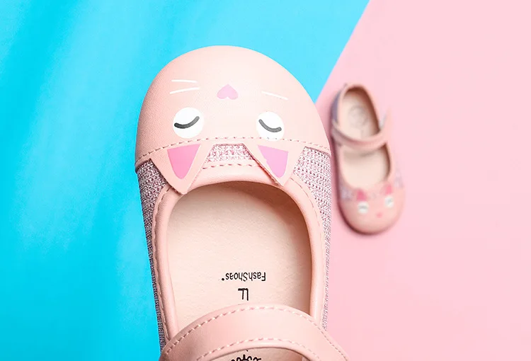 Кожаная обувь принцессы с блестками для маленьких девочек, Повседневная блестящая обувь на плоской подошве для новорожденных, новинка года, для детей от 0 до 8 лет
