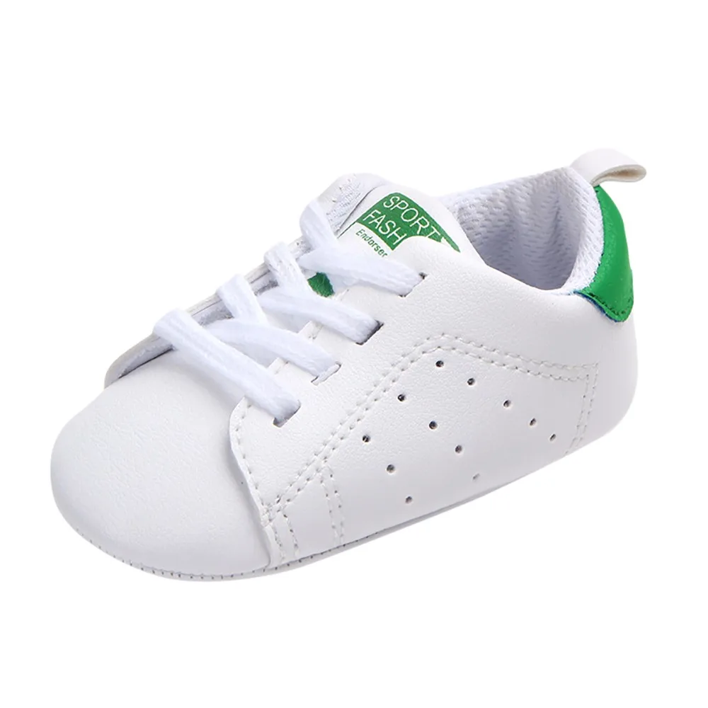 Новинка года; модная обувь для малышей; однотонная Нескользящая повседневная обувь на мягкой подошве с принтом звезды и буквами; Y903