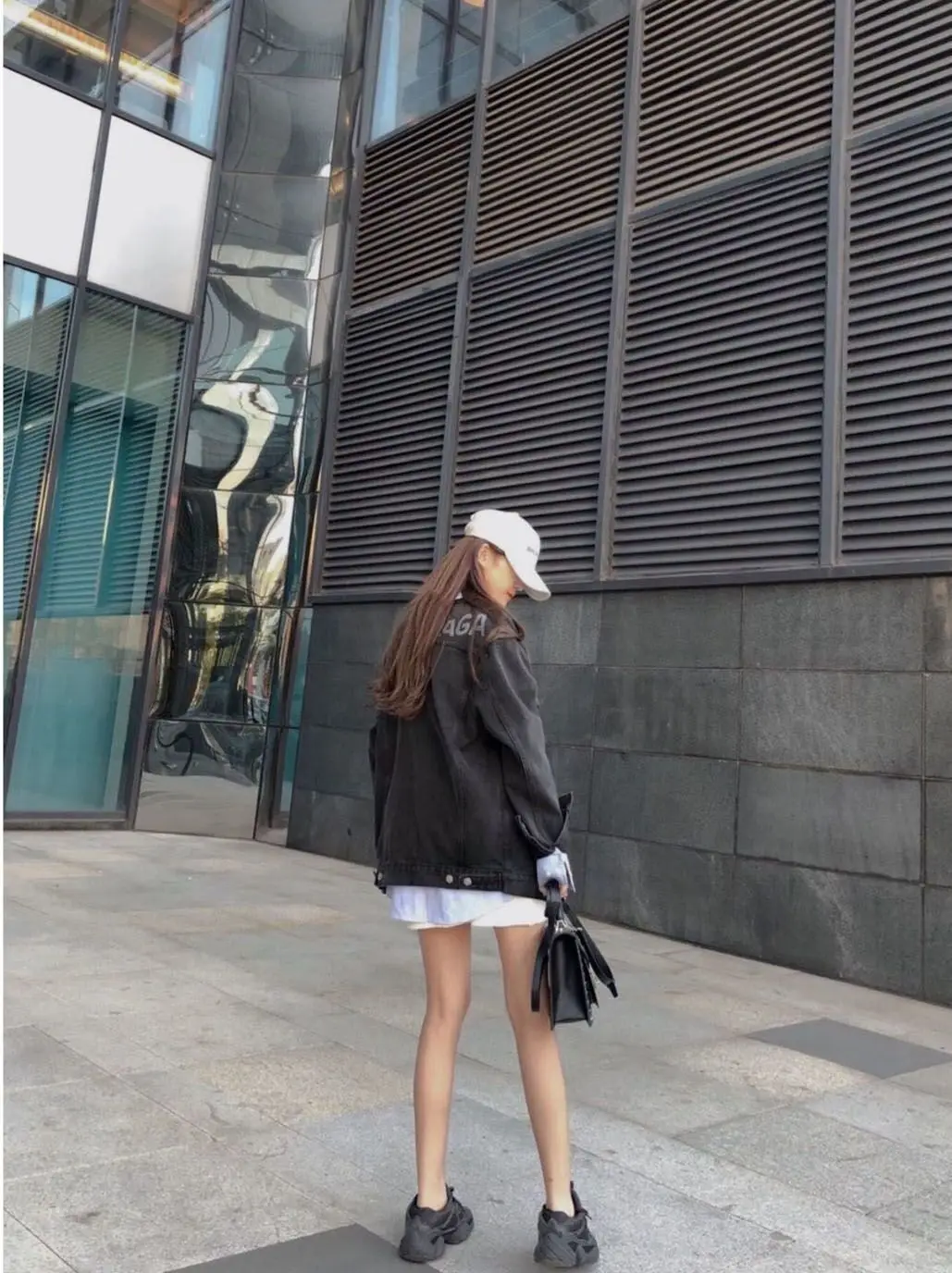 H27436ae21e7d4143835ebde38355ebd9z