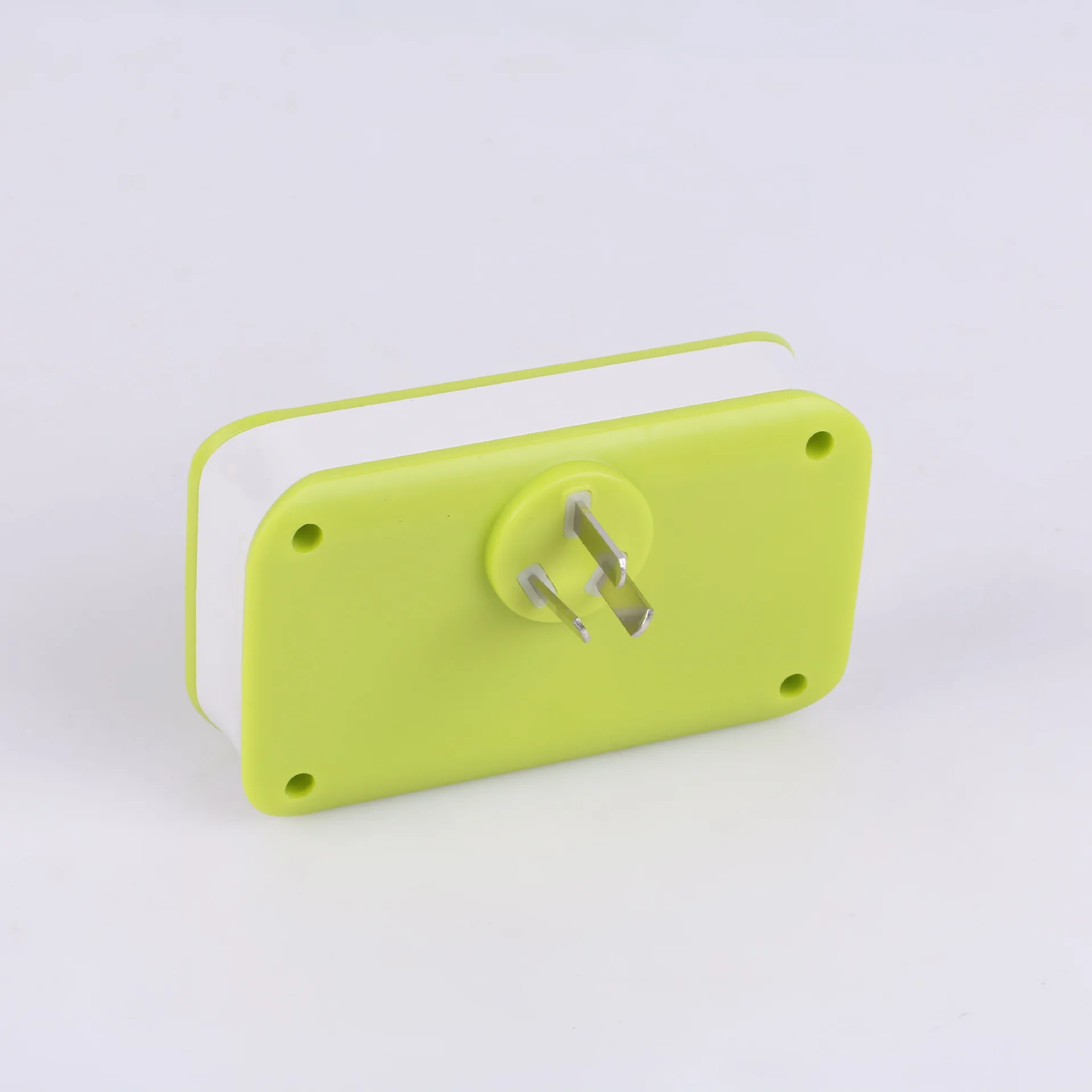 A Turn Four with Switch Wireless Conversion Socket Manufacturers Multi-functional Cheap Green Conversion Power Strip