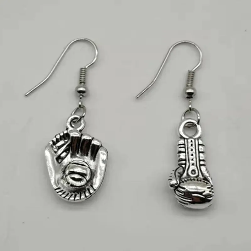 Boxing glove earrings – Sparkleliscious