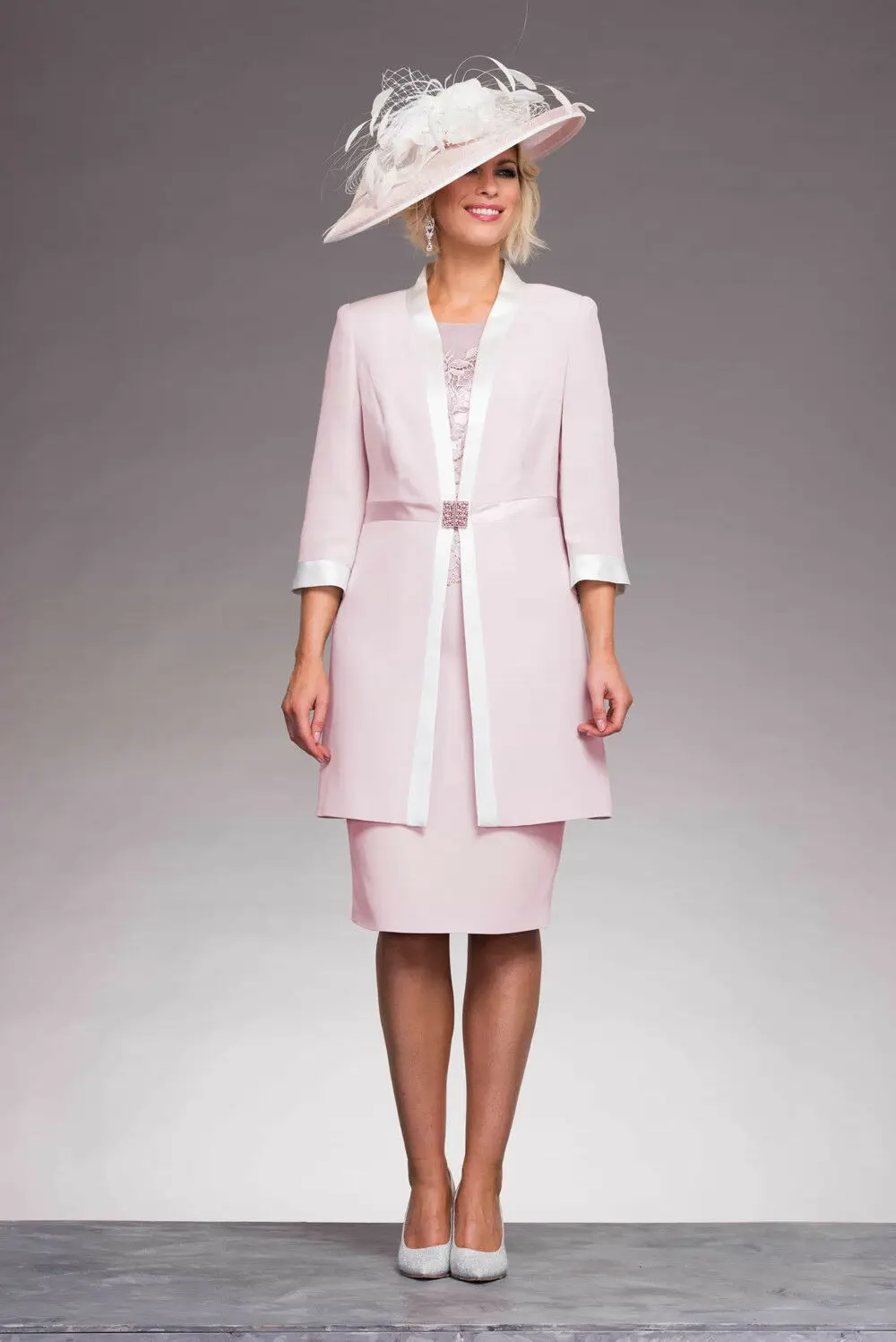 Розовые платья для матери невесты из двух предметов, британская куртка, длина до колена, круглый вырез, платье для матери жениха, вечерние наряды