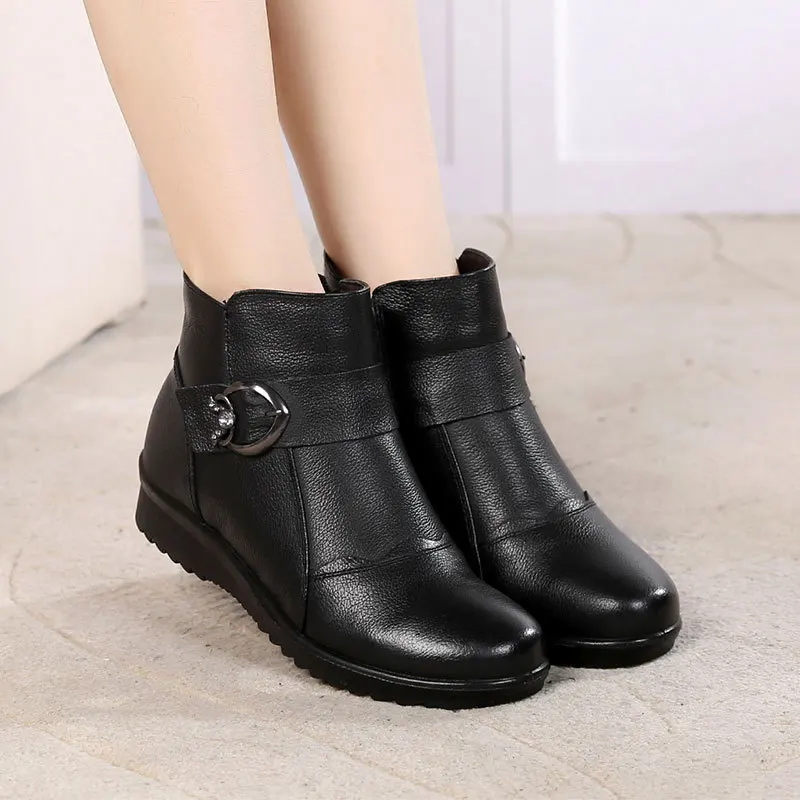 

Genuine Leather Plush Non-Slip Ankle Boots Women Winter Warm Zip Short Boot Ladies Solid Casual Flat Platform Shoes Botas Mujer