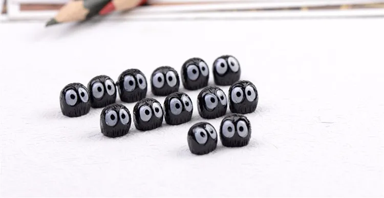 100PCS Spirited Away Miniature Figurines Toys Cute Lovely Model Kids Toy 1CM PVC Japan Anime Children Action Figure