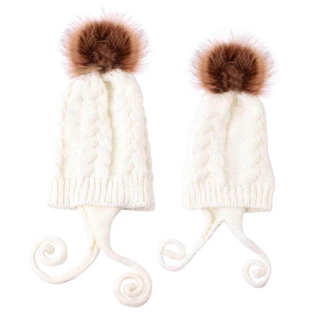1 комплект; шапки для мамы и ребенка; коллекция года; Модная брендовая зимняя вязаная теплая шапка; женские меховые шапки с помпоном для девочек; однотонные Семейные шапки - Цвет: White 4