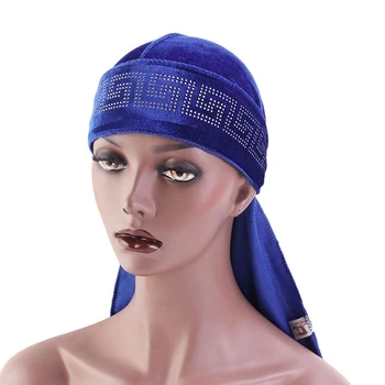 

Unisex Silky Round Shape Long Tail Pirate Cap Rhinestone Men‘s Luxury Velvet Flannel Head Cover Hat Hip Hop Bandana Breathable