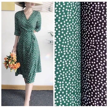 

2019 Autumn Hot Selling Cloth Clothing Fabric Thin Autumn Dress Tops Green Bottom White Small Flower Pattern/1m