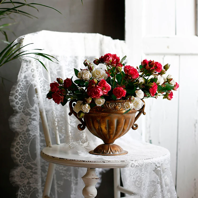 

Classical Goblet Flower Vase Flower Flowerpot Retro European Iron Flower Arrangement Vessel Golden