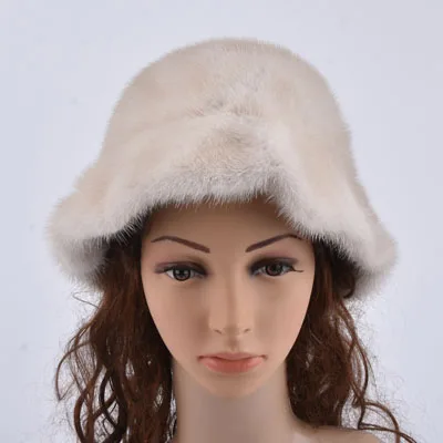 Рисунок 6 - Женская твист-шапка