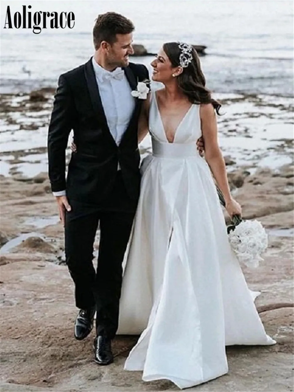 

High Side Split Beach Wedding Dresses Deep V-Neck Sweep Train Country Style Bridal Gowns Cheap Garden Vestidoe De Noiva Custom