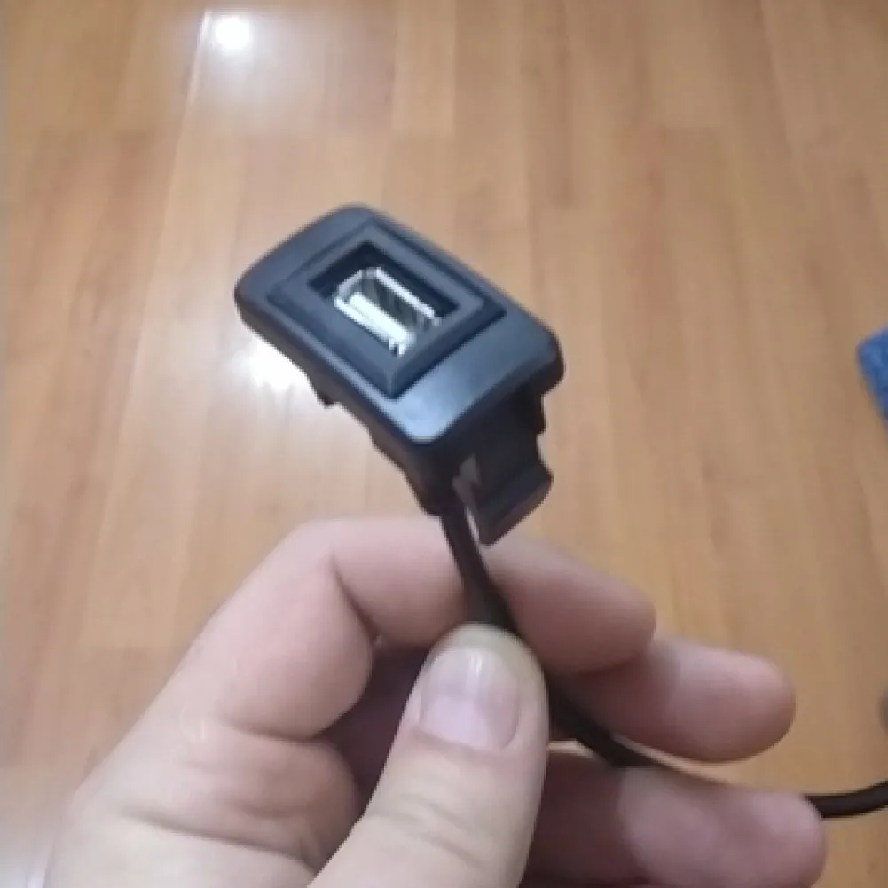 Линия свинцовый шнур-удлинитель USB Интерфейс адаптер кабель приборной панели заподлицо бадминтон гусиное перо для передачи данных и зарядки устройств передачи автомобиля провода для VIGO