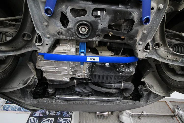 Подходит для VW MAGOTAN 18 автомобильные аксессуары стабилизатор бар Подвеска шасси армирование анти-наконечник структура trut бар