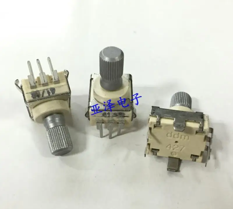 

2PCS/LOT GEPRUFT German EC12 encoder with switch 30, positioning number 15, pulse number 427-0221820L001