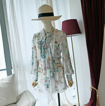 

Australian Niche Zm Hipster Real Silk Floral Petal Edge Lantern Sleeve Slim Slim Women's Jumpsuit Short Skirt