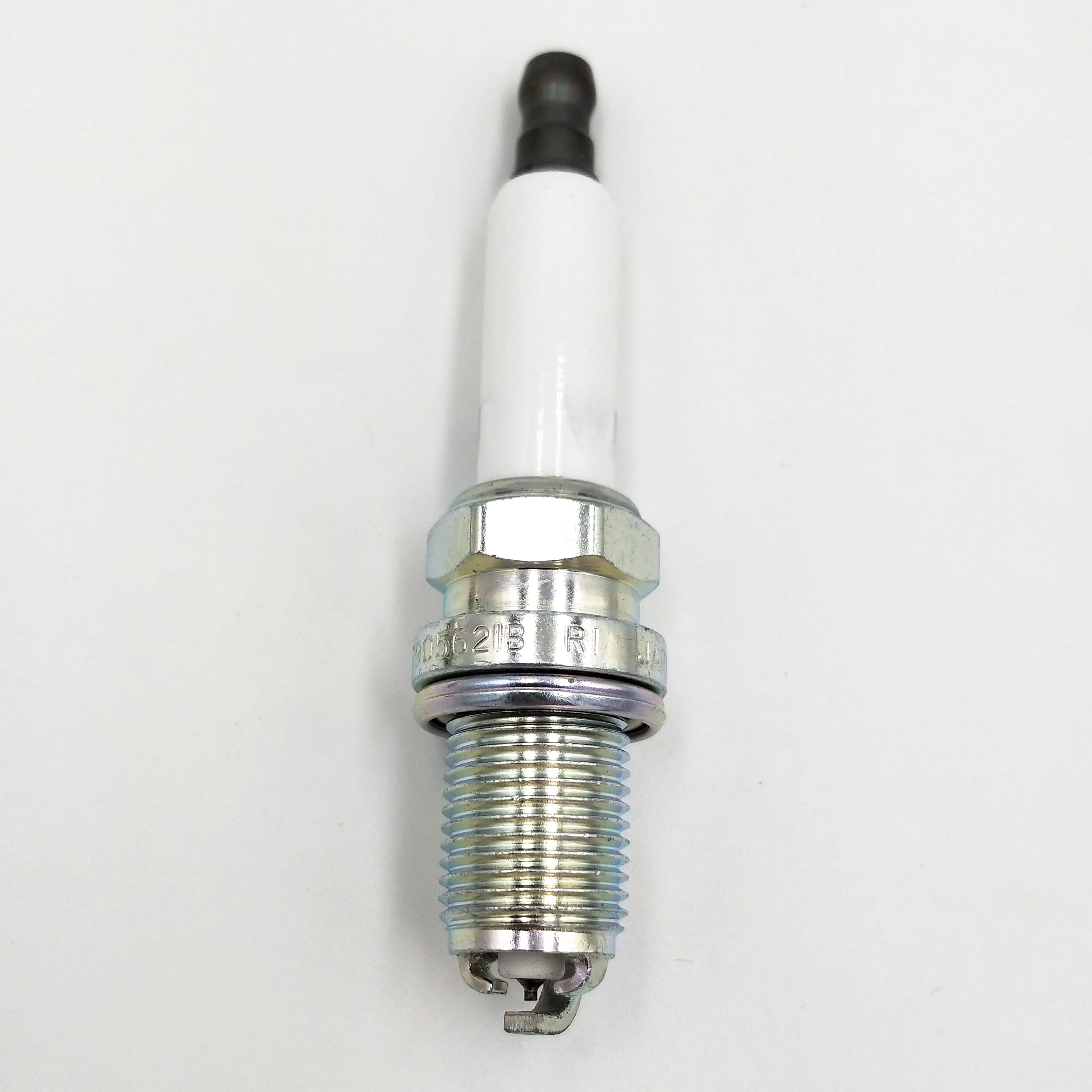 8 шт./лот иридиевая Свеча зажигания для Audi A5 A6 A8 Q7 4.0L 101905621B PFR6W-TG PFR6WTG
