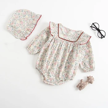 

PatPat Cute Floral Long-sleeve Bodysuit and Hat Set for Baby Girl Allover Ruffled Decor Summer and Autumn Cotton Leisure