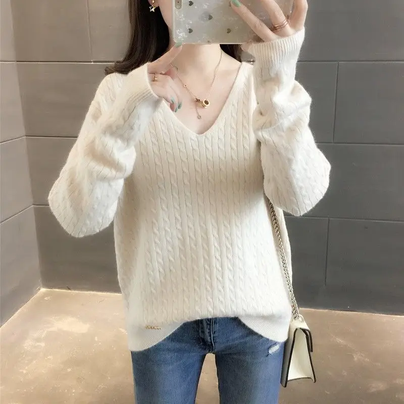 

2020 Autumn Winter Women Sweater New Korean Style O Neck Knitted Loose Long Sleeve Solid Color Pullover Sweaters Women
