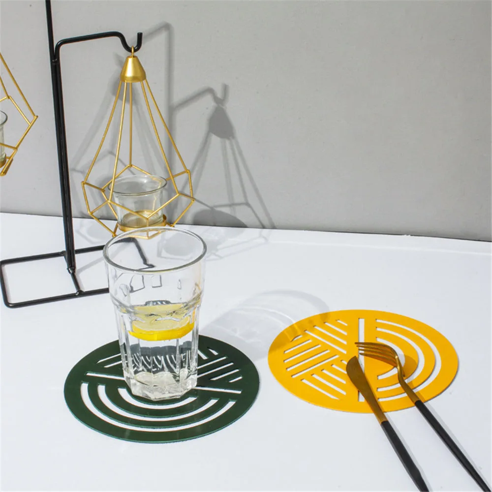 

Creative PU Leather Coaster Geometric Hollow Coffee Cup Mat Tea Pad Pink Hexagon Round Coaster Desktop Decoration 1pc