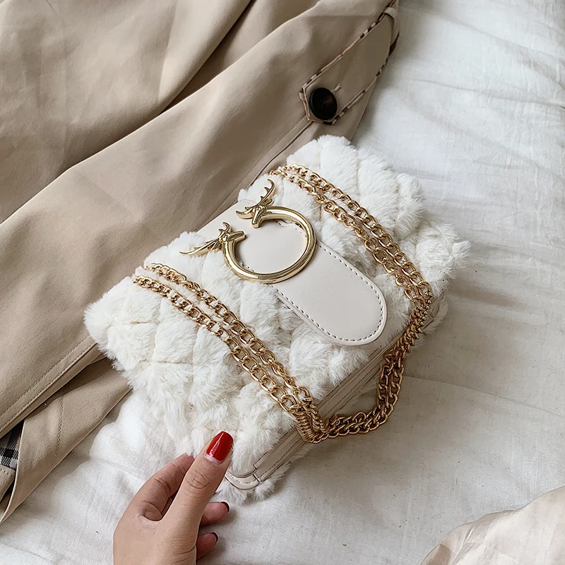 Female Winter Soft Plush Fur Designer Handbag Deer Lock Chain Shoulder Bag sMessenger Crossbody Bags For Luxury Women Bolsa 2021 4